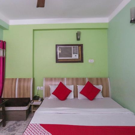 Oyo 60609 Hotel Tanushree Rampurhat Ngoại thất bức ảnh