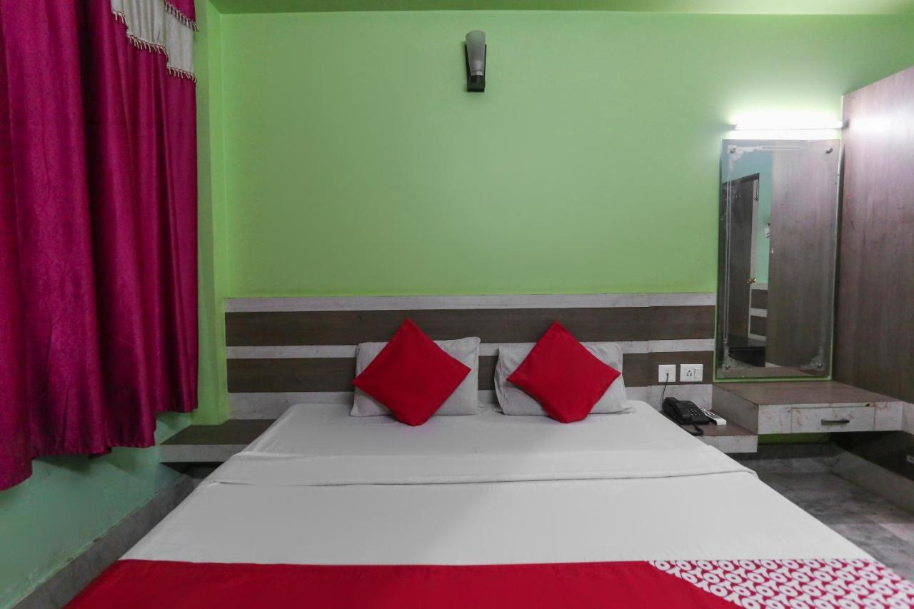Oyo 60609 Hotel Tanushree Rampurhat Ngoại thất bức ảnh