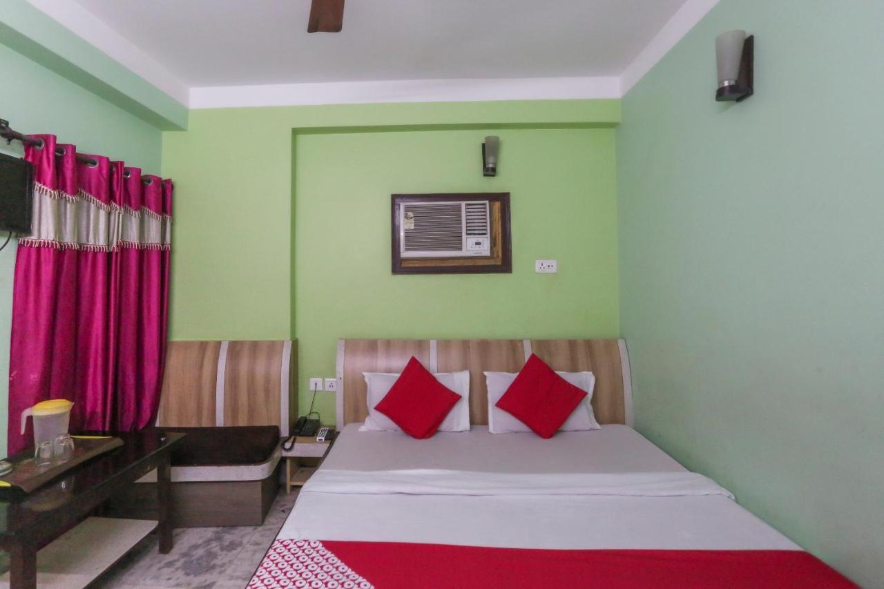 Oyo 60609 Hotel Tanushree Rampurhat Ngoại thất bức ảnh