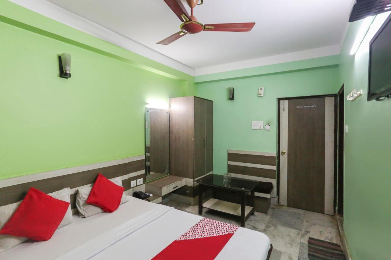 Oyo 60609 Hotel Tanushree Rampurhat Ngoại thất bức ảnh
