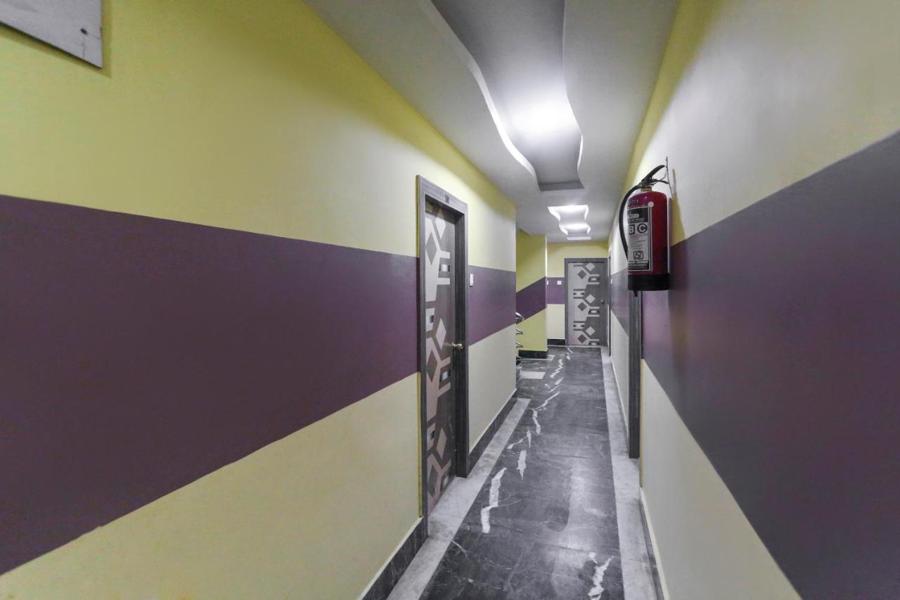 Oyo 60609 Hotel Tanushree Rampurhat Ngoại thất bức ảnh