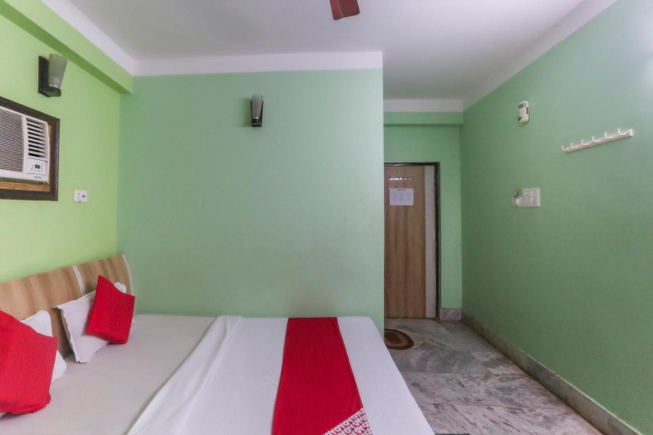 Oyo 60609 Hotel Tanushree Rampurhat Ngoại thất bức ảnh