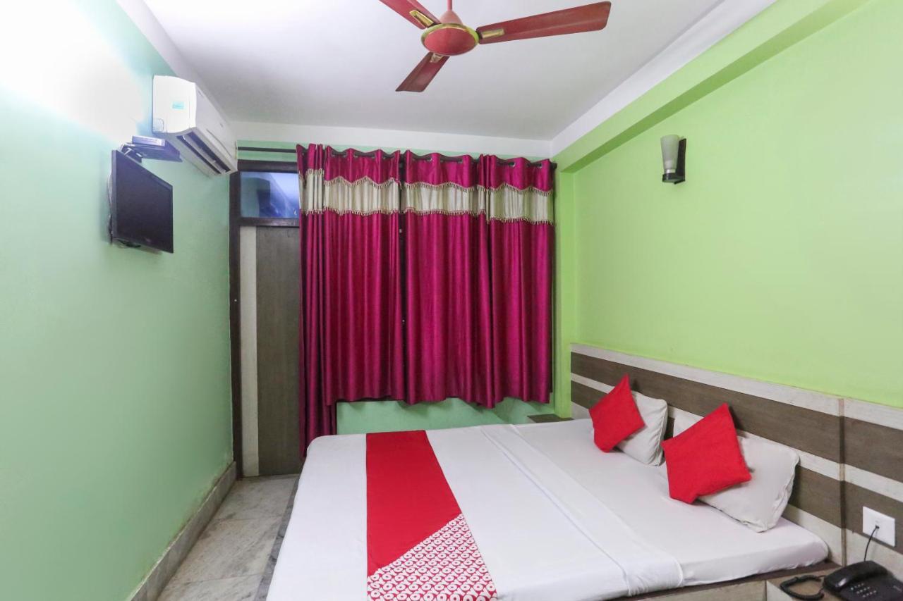 Oyo 60609 Hotel Tanushree Rampurhat Ngoại thất bức ảnh