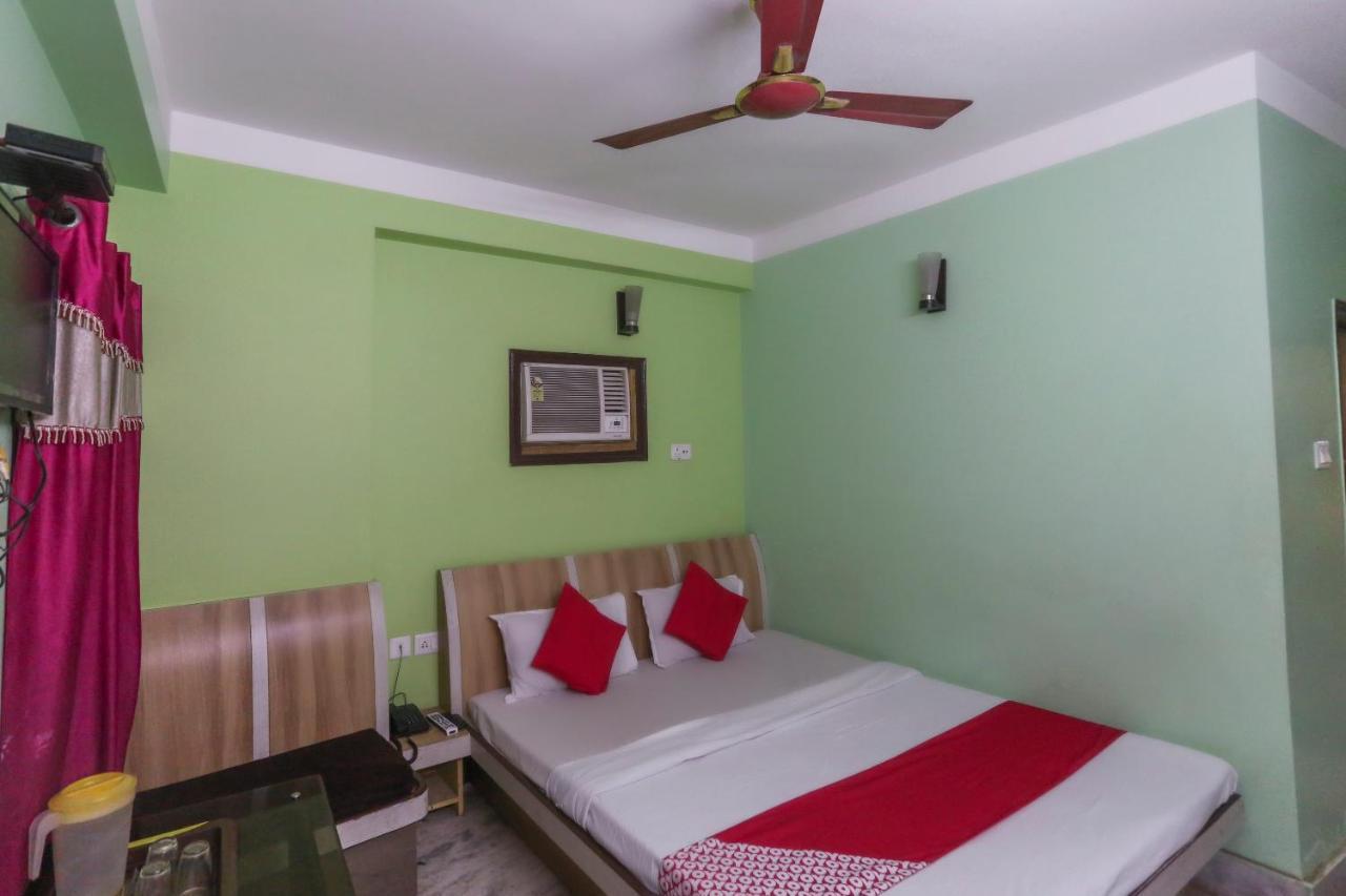 Oyo 60609 Hotel Tanushree Rampurhat Ngoại thất bức ảnh